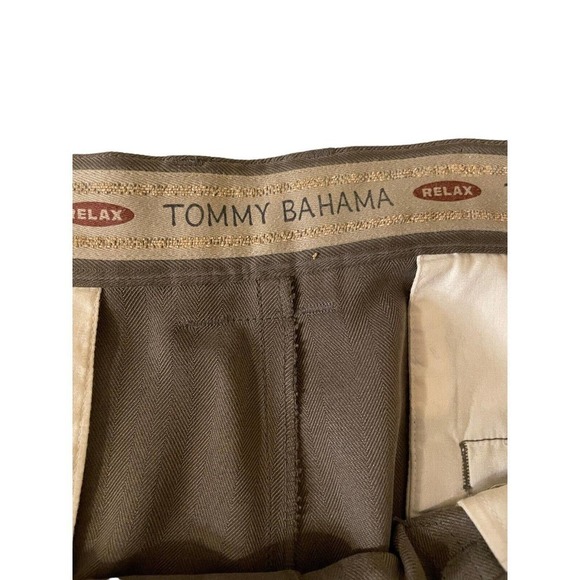 Tommy Bahama Silk Olive Green Pleated Golf Shorts Men’s Size 42 x 8 - Picture 8 of 9